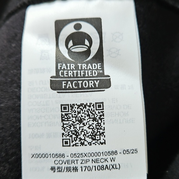 Arc'teryx Black Half-Zip Pullover - Picture 7 of 9